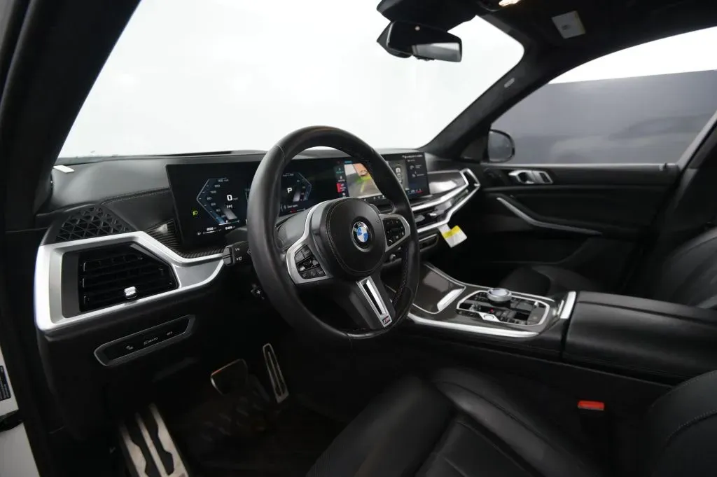 BMW X7 photo 44