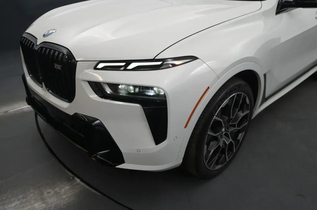 BMW X7 photo 9