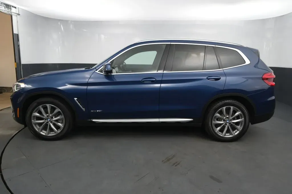 BMW X3 photo 2