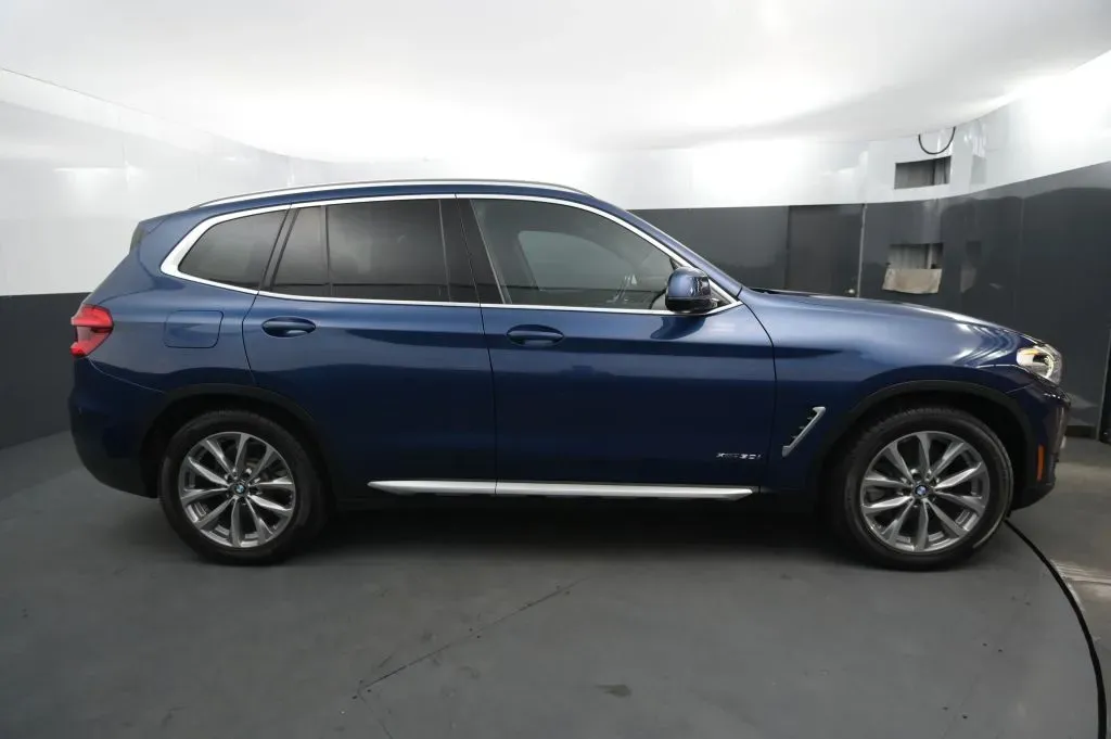 BMW X3 photo 6
