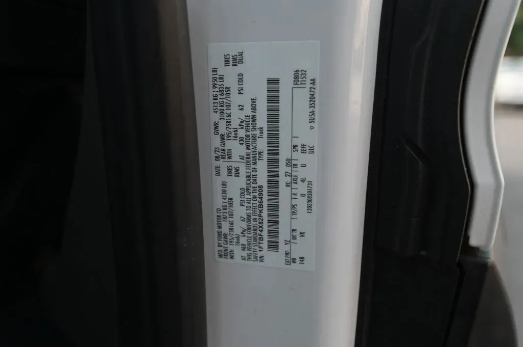 Ford Transit-350 photo 40