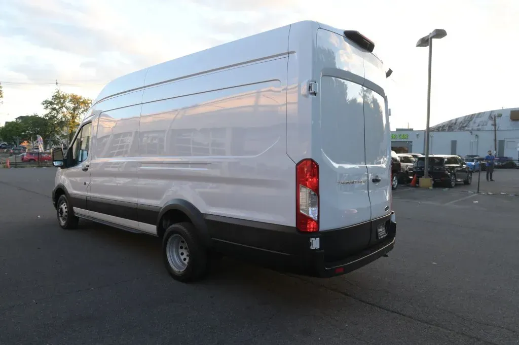 Ford Transit-350 photo 3
