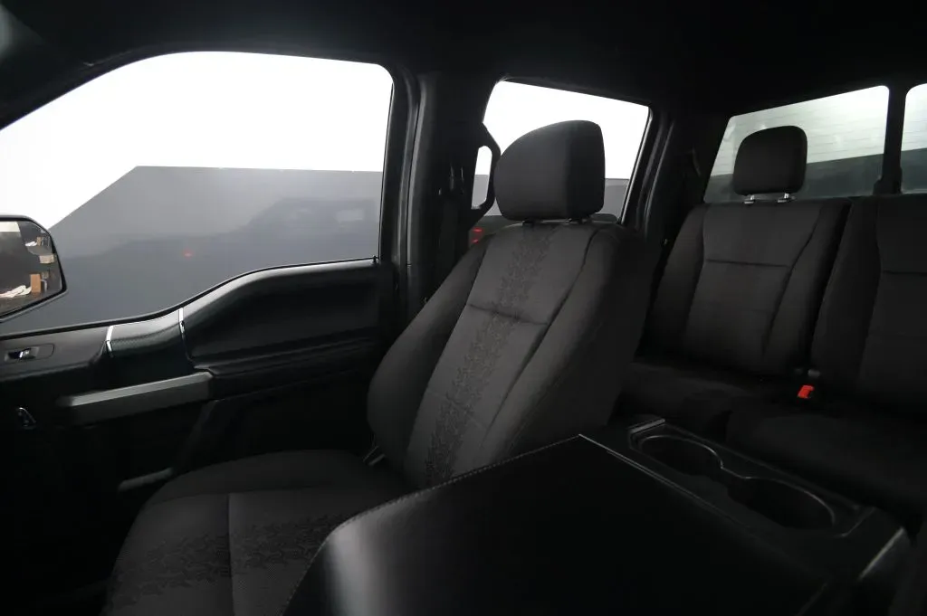 Ford F-150 photo 31