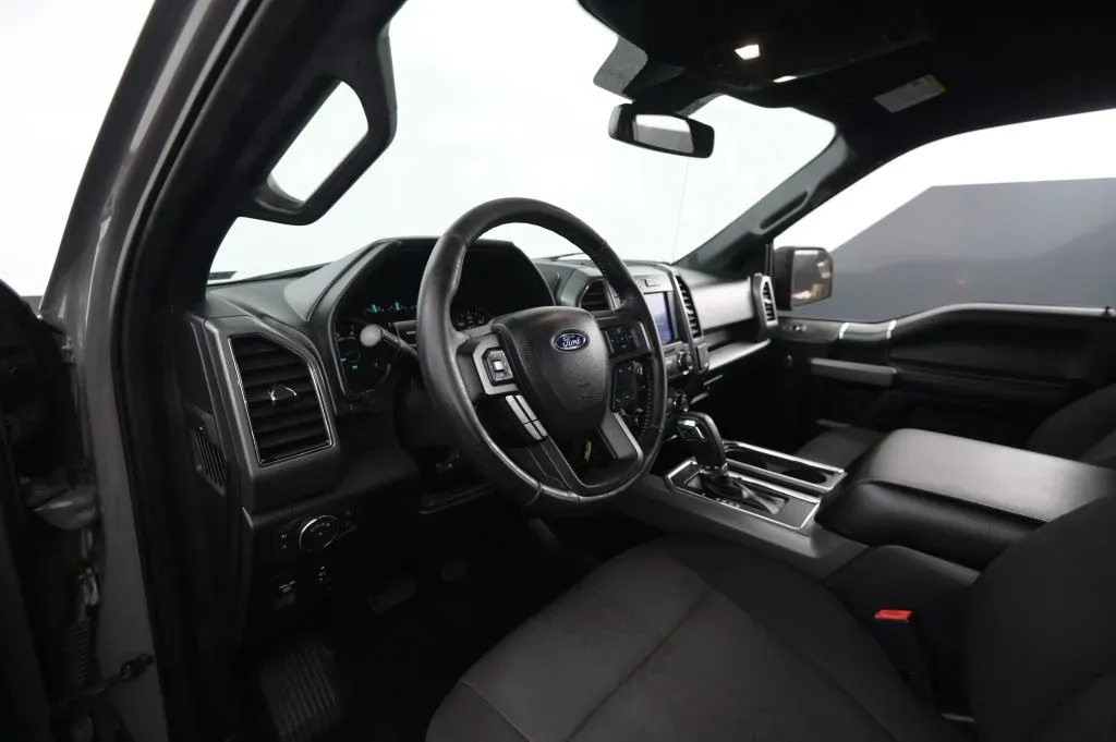 Ford F-150 photo 41