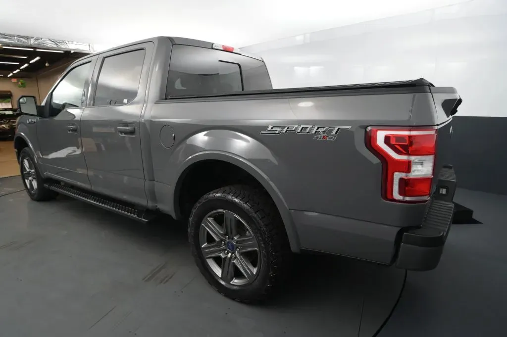 Ford F-150 photo 3