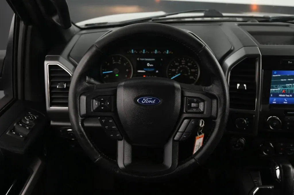 Ford F-150 photo 39