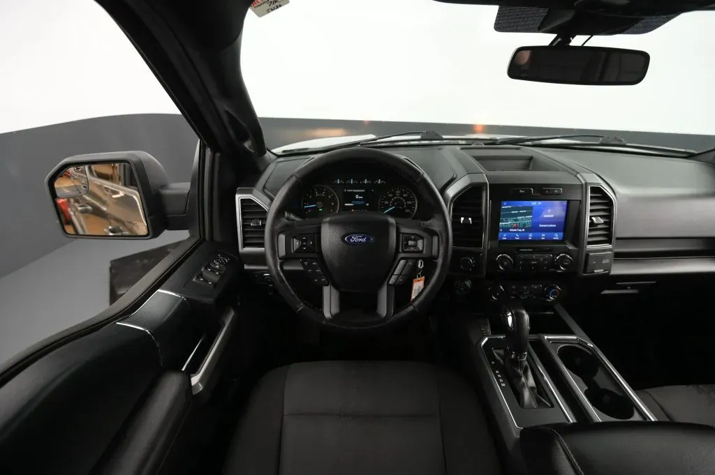 Ford F-150 photo 38