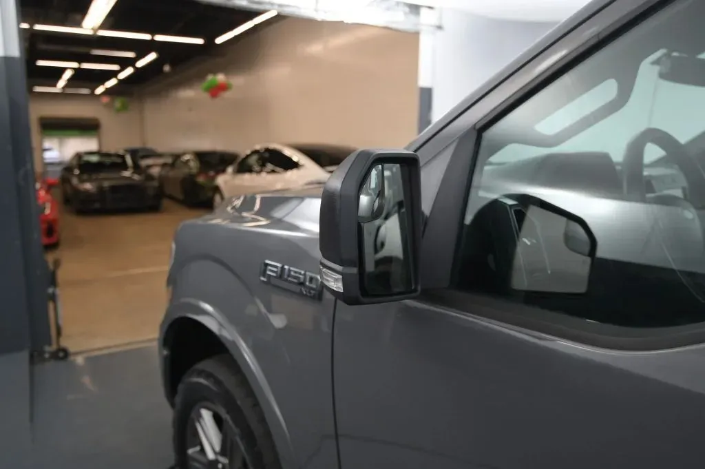 Ford F-150 photo 12
