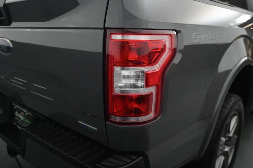 Ford F-150 photo 18