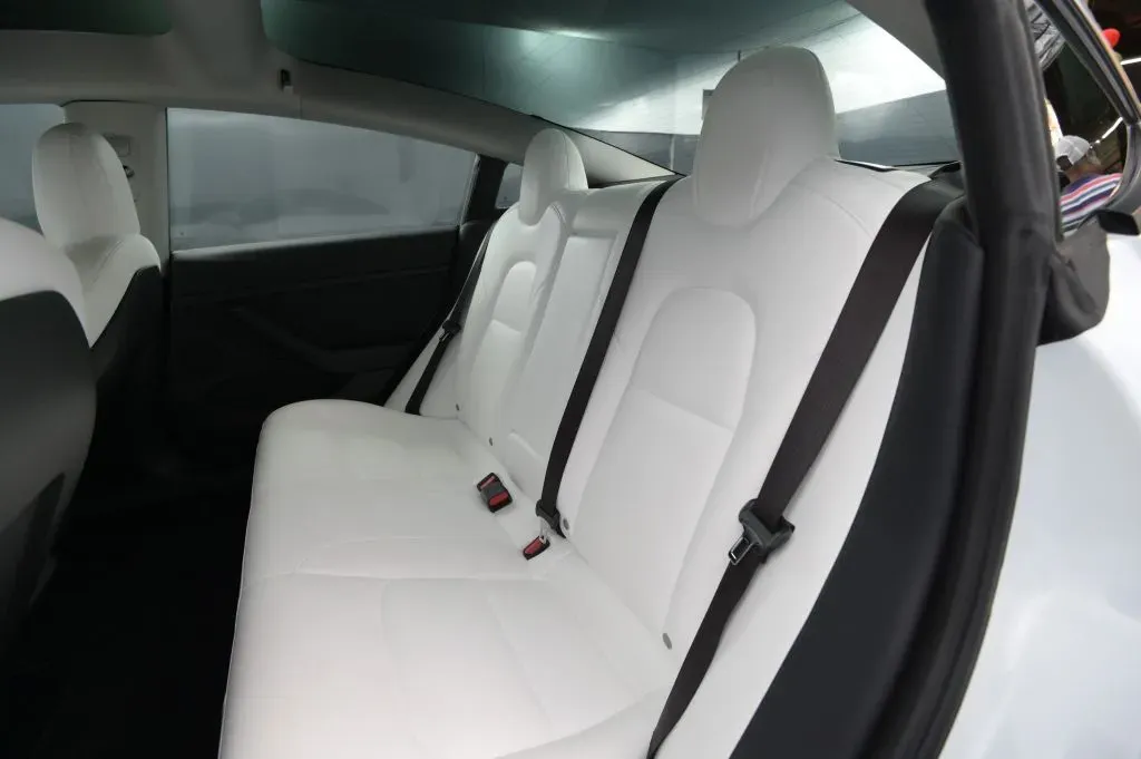 Tesla Model 3 photo 41