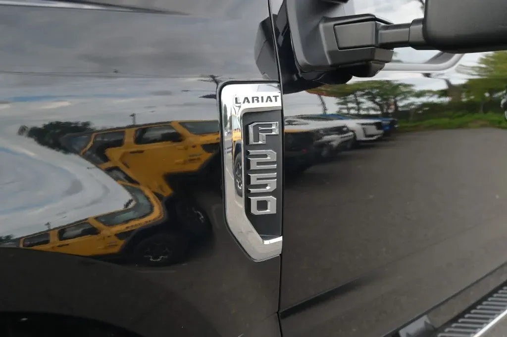 Ford F-250 photo 12