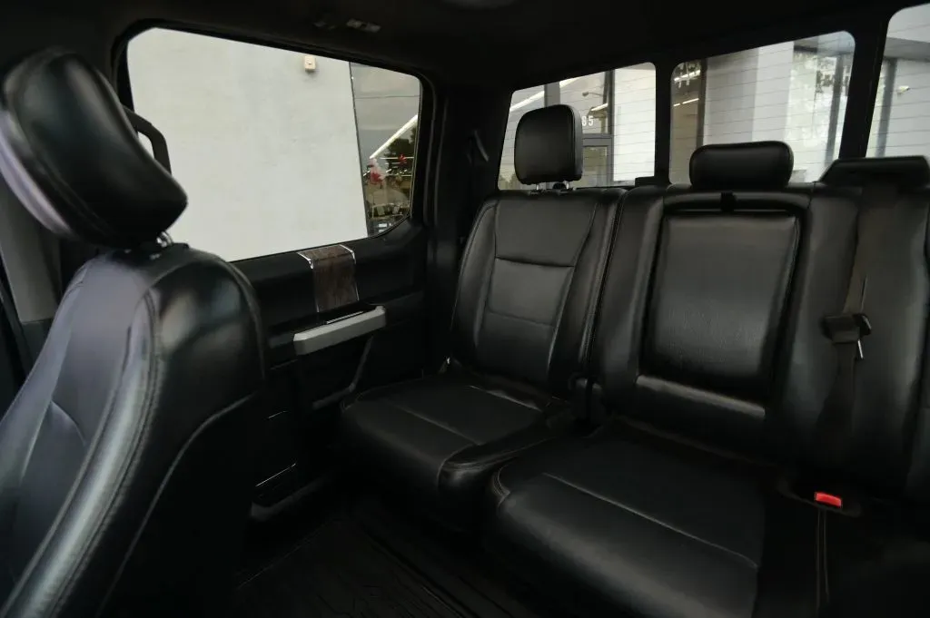 Ford F-250 photo 32