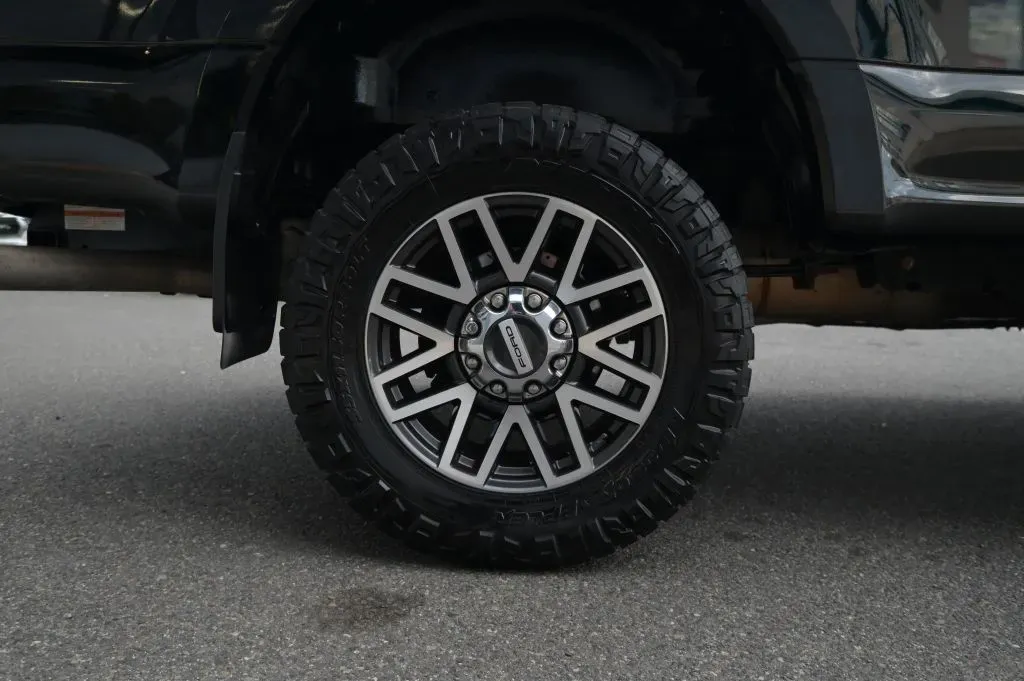 Ford F-250 photo 18