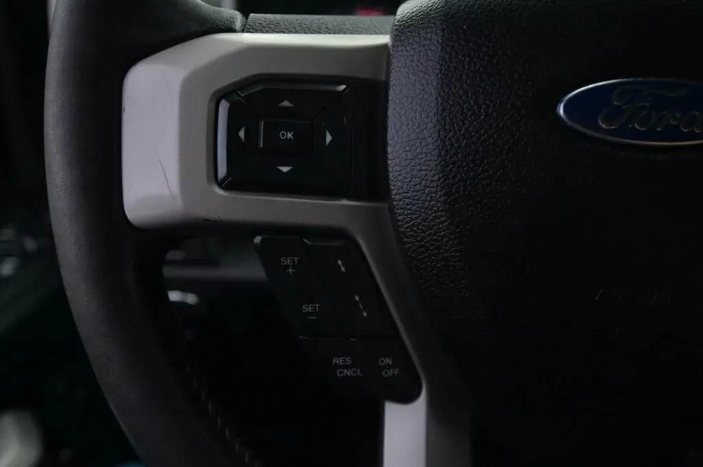 Ford F-250 photo 24