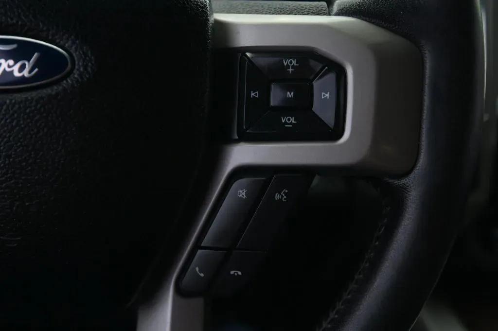 Ford F-250 photo 25