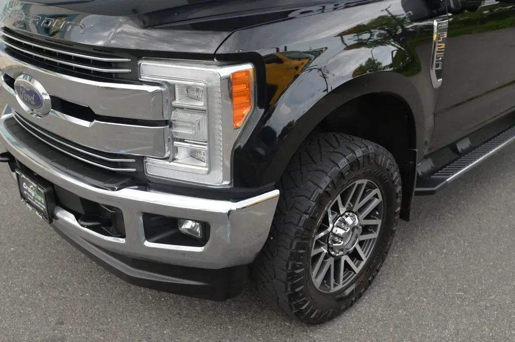 Ford F-250 photo 9