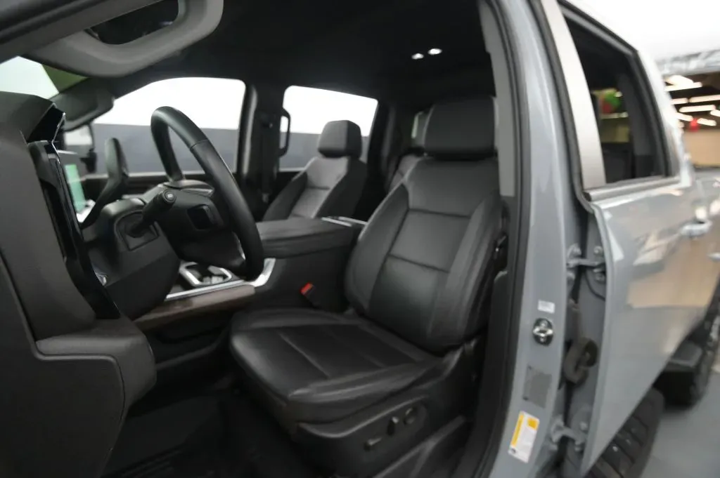 Chevrolet Silverado photo 47