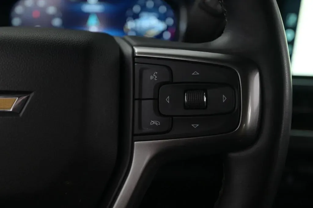Chevrolet Silverado photo 31