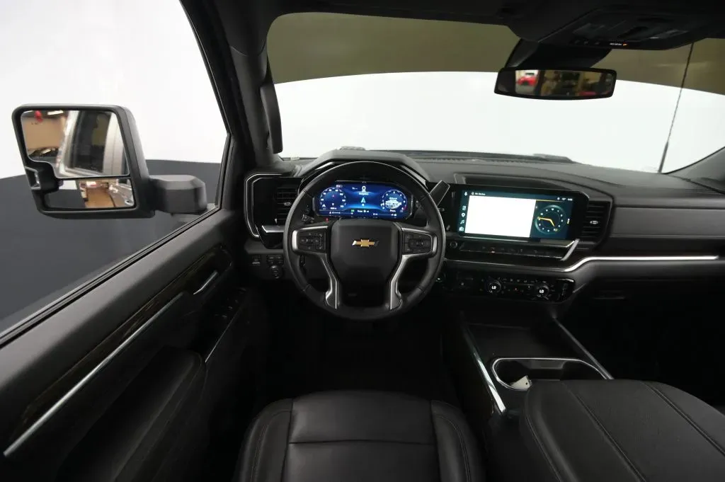 Chevrolet Silverado photo 43