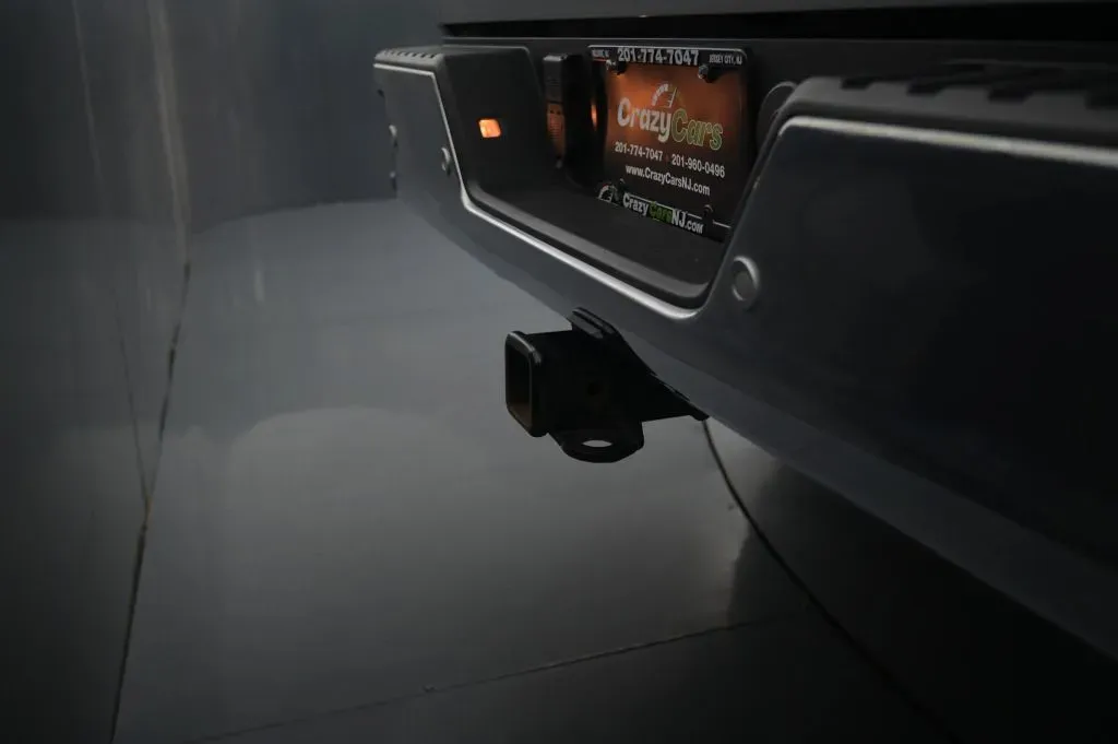 Chevrolet Silverado photo 22