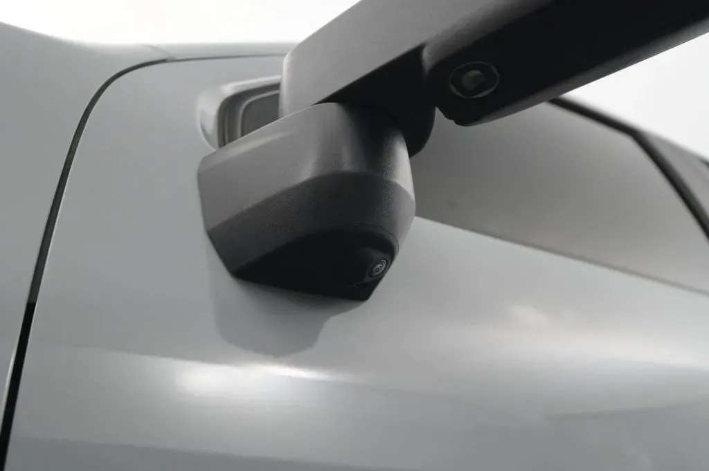 Chevrolet Silverado photo 14