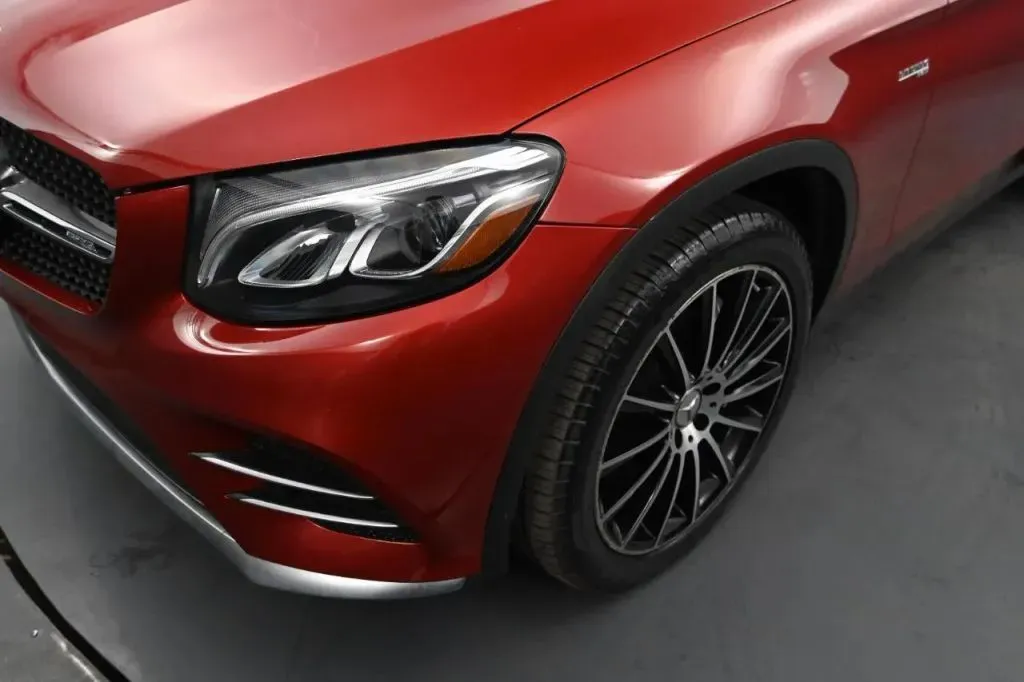 Mercedes-Benz GLC photo 9