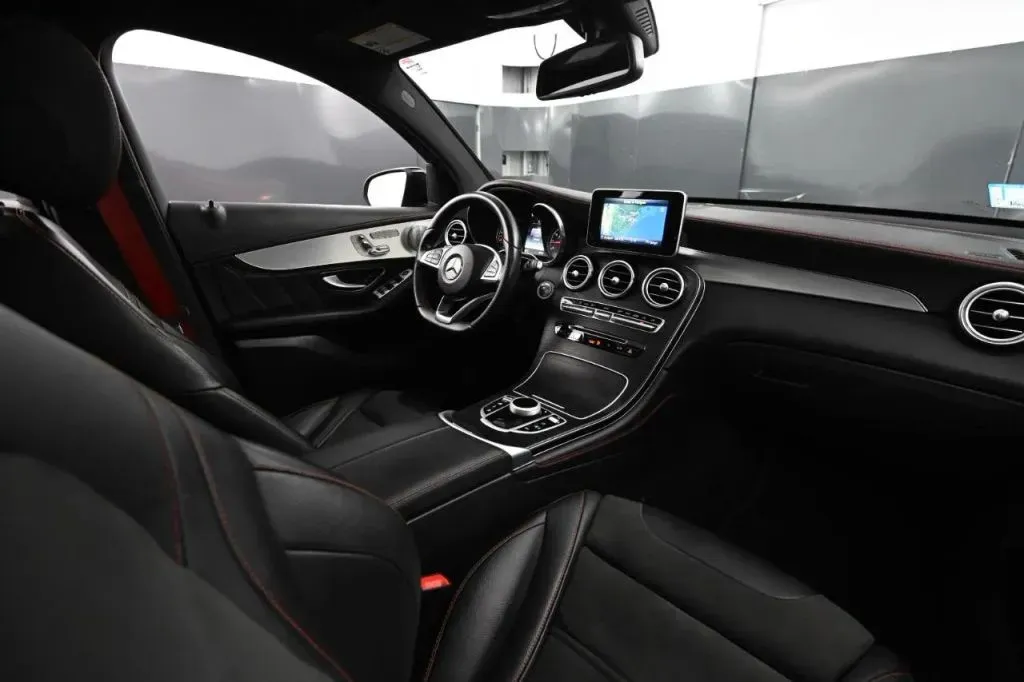 Mercedes-Benz GLC photo 40
