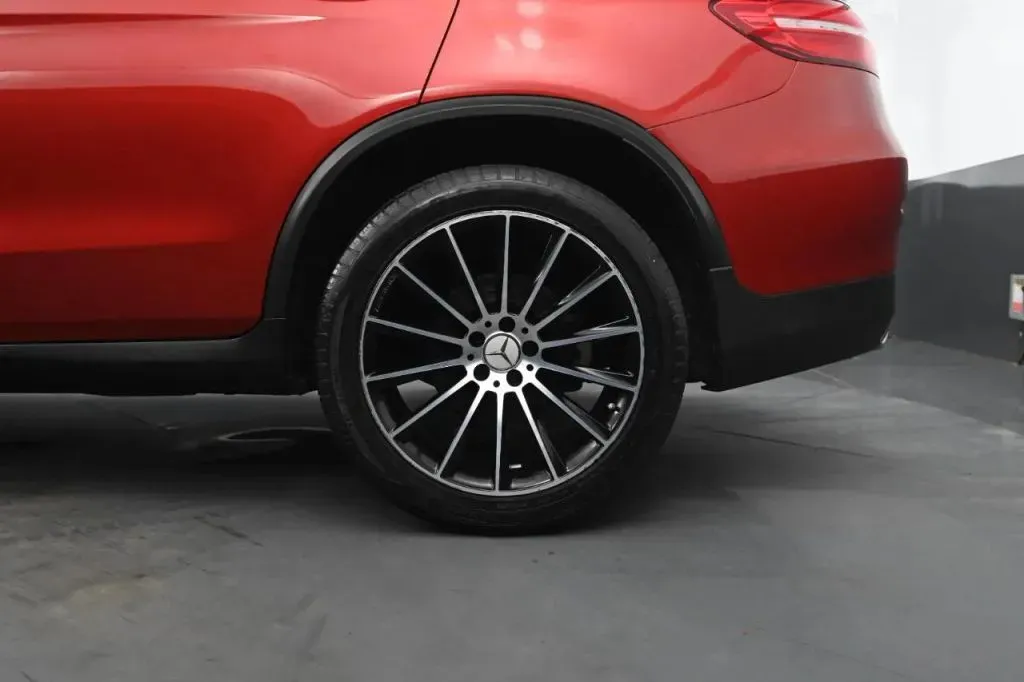 Mercedes-Benz GLC photo 12