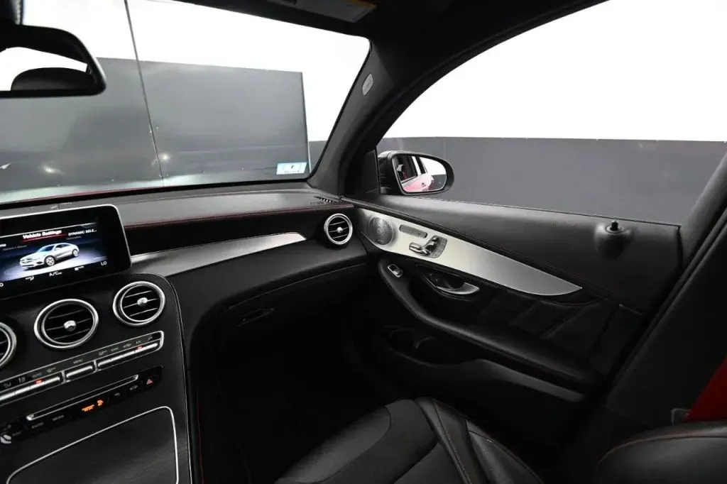 Mercedes-Benz GLC photo 19