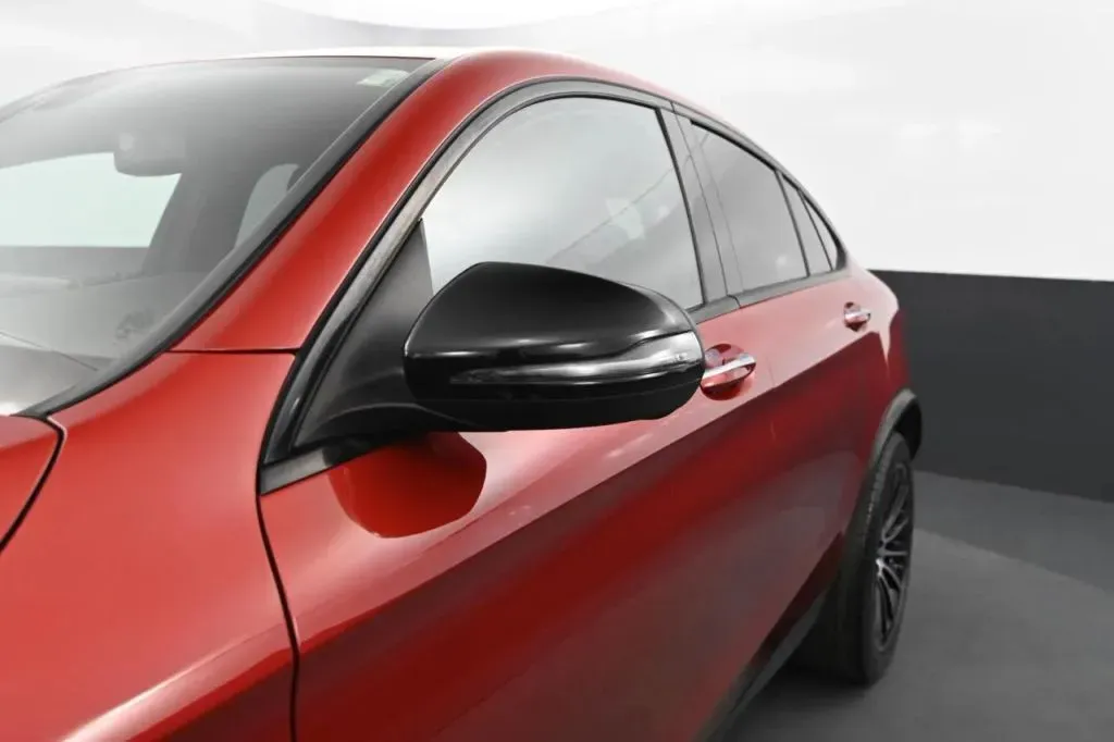 Mercedes-Benz GLC photo 11