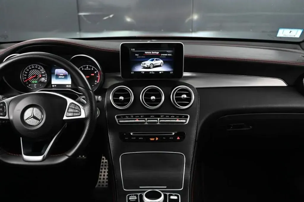 Mercedes-Benz GLC photo 18