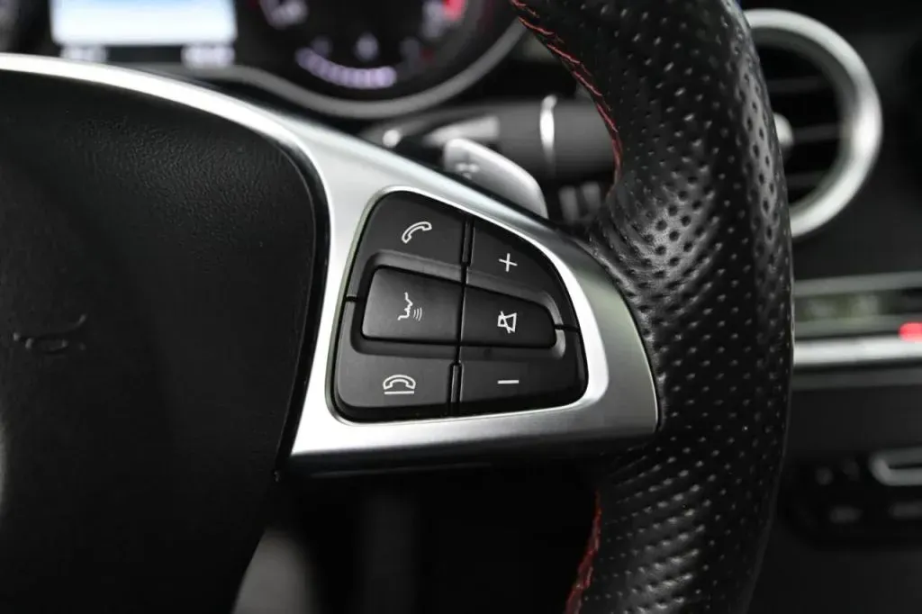 Mercedes-Benz GLC photo 31