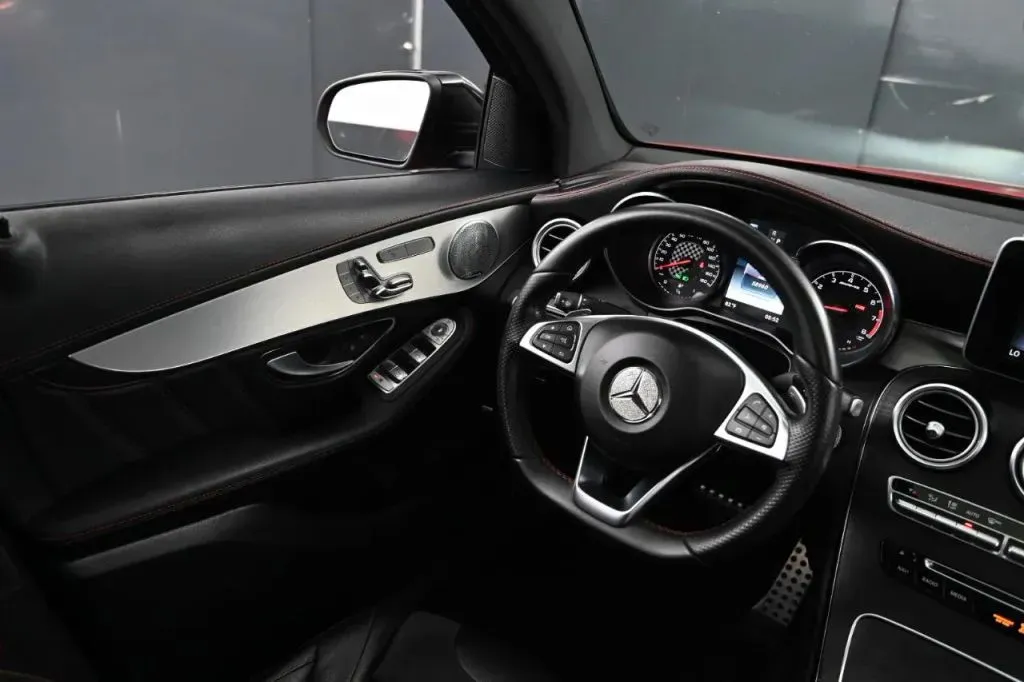 Mercedes-Benz GLC photo 22