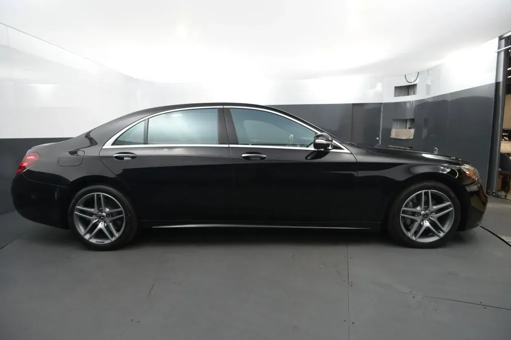 Mercedes-Benz S-Class photo 6
