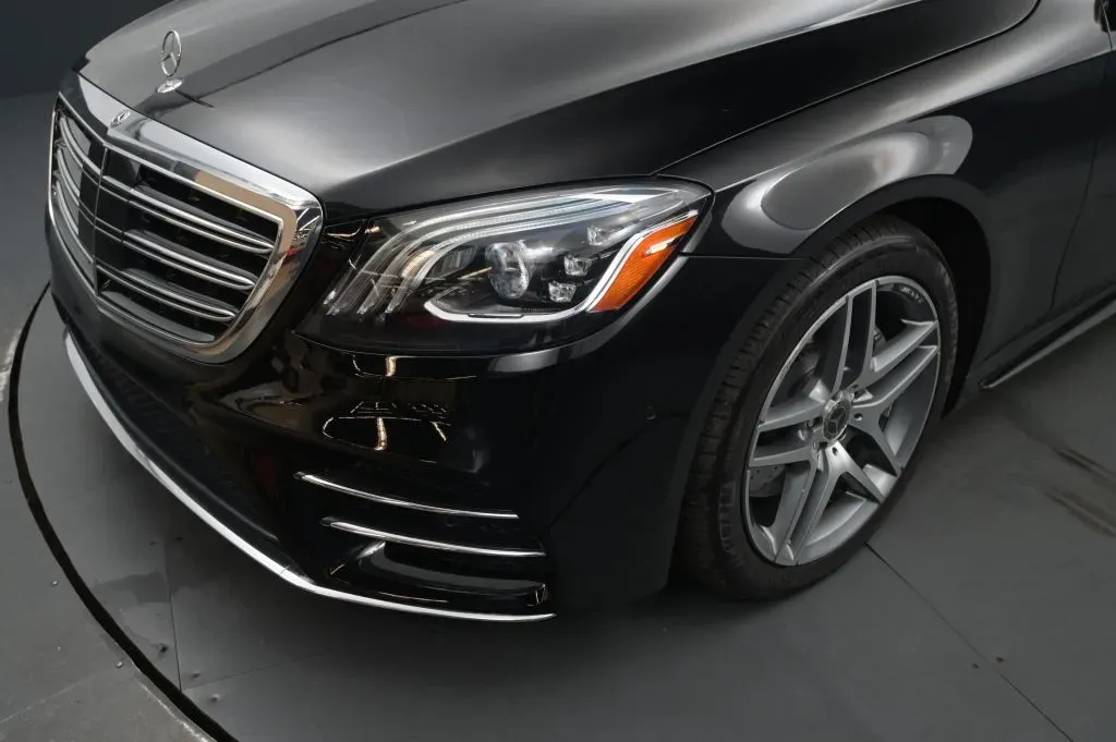 Mercedes-Benz S-Class photo 9