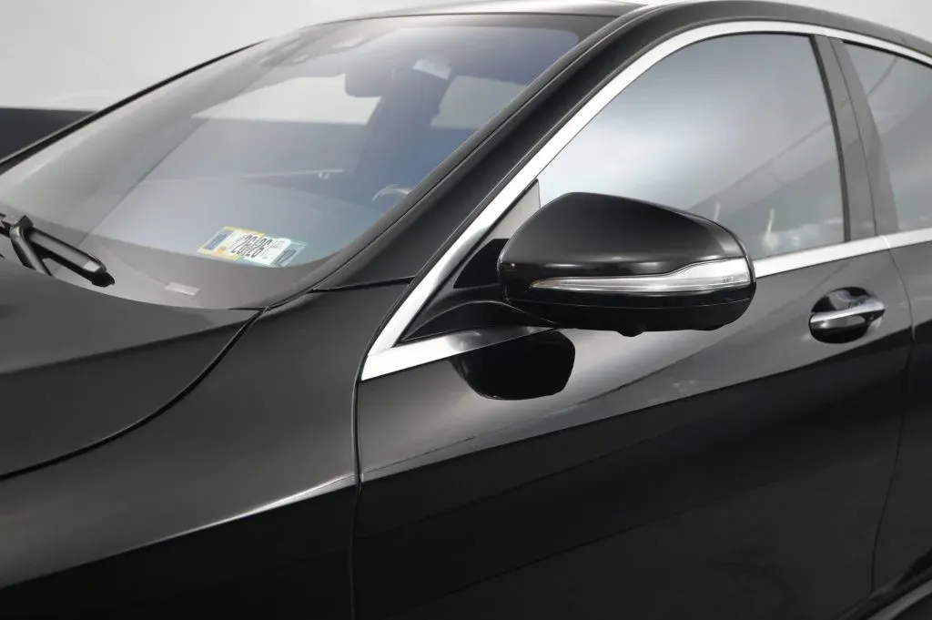 Mercedes-Benz S-Class photo 11