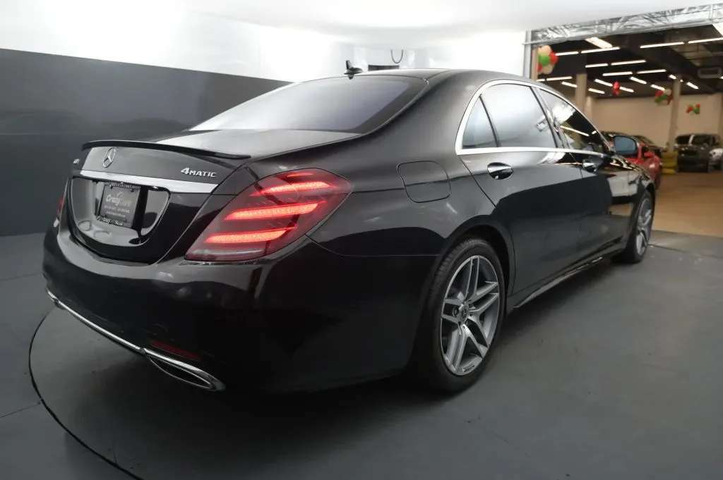 Mercedes-Benz S-Class photo 5