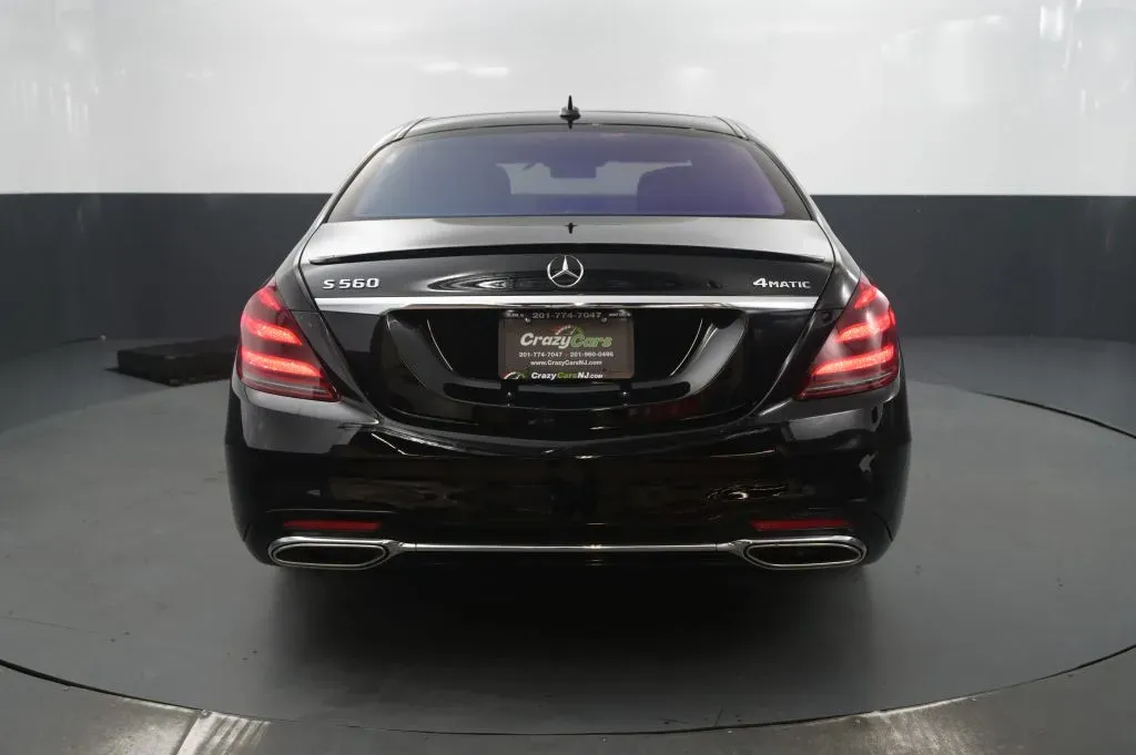 Mercedes-Benz S-Class photo 4