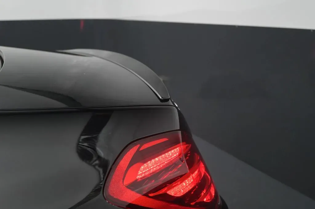 Mercedes-Benz S-Class photo 14