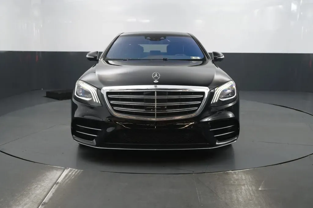 Mercedes-Benz S-Class photo 8