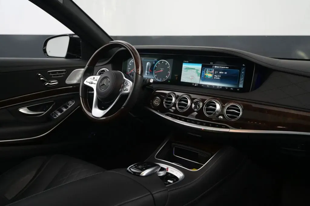Mercedes-Benz S-Class photo 48