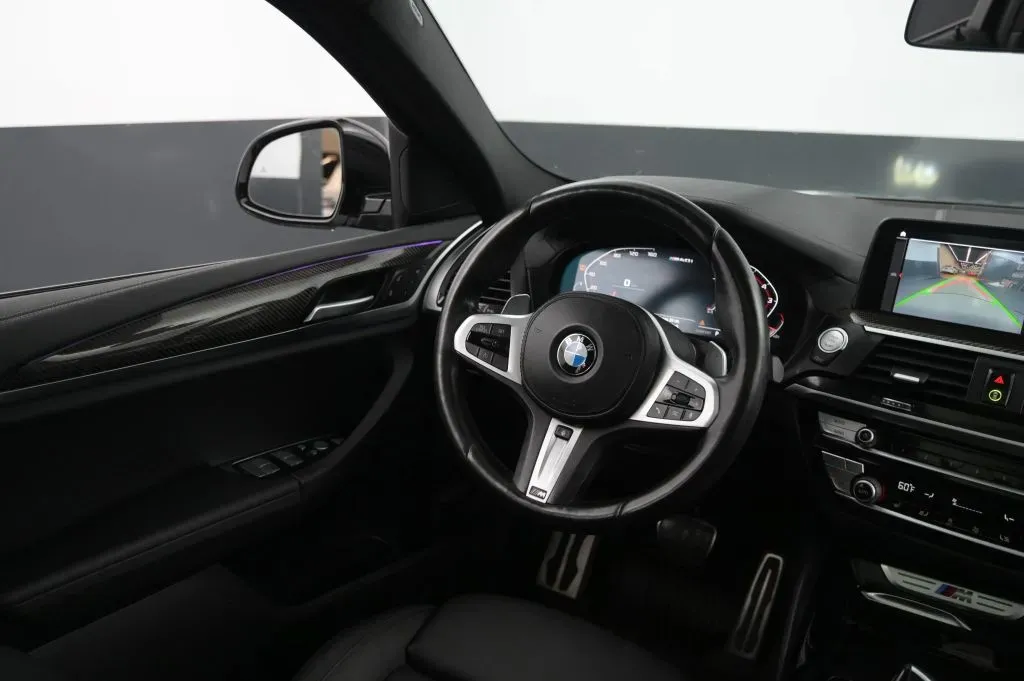 BMW X4 photo 32