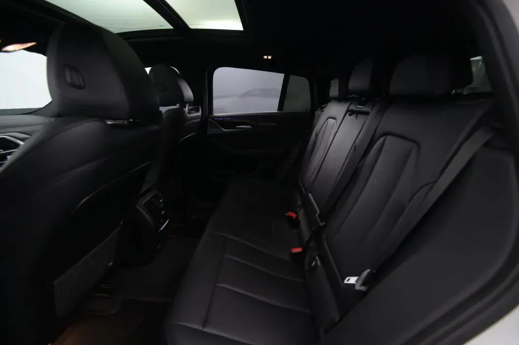BMW X4 photo 40