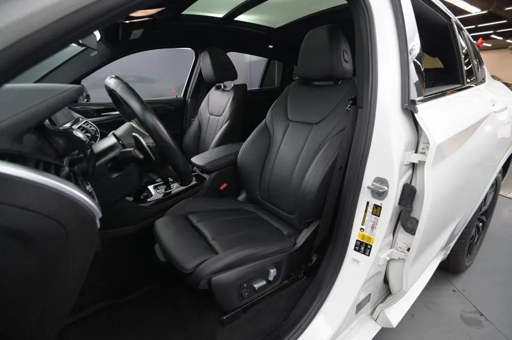 BMW X4 photo 37