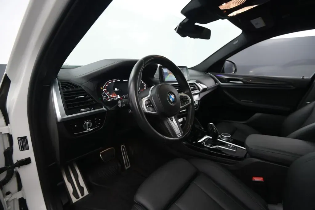 BMW X4 photo 36