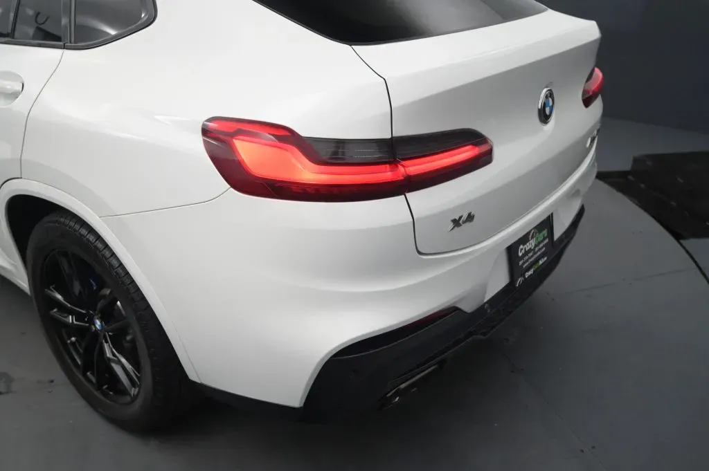 BMW X4 photo 14