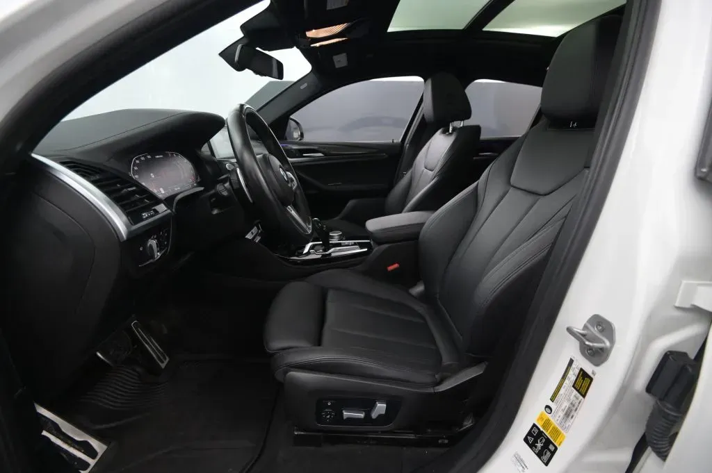 BMW X4 photo 35