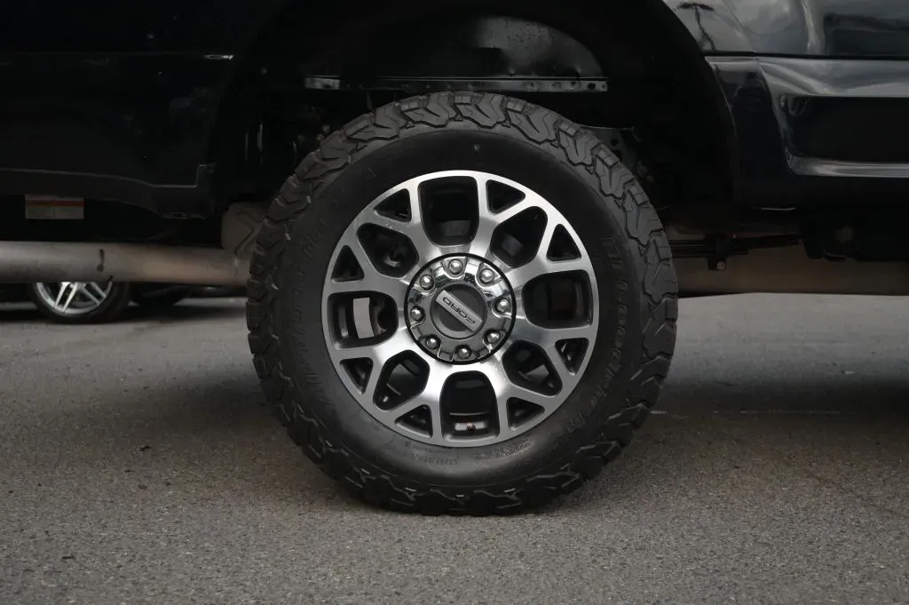 Ford F-350 photo 19