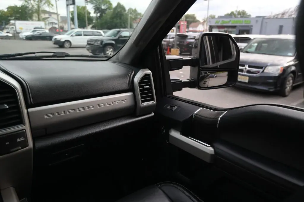 Ford F-350 photo 38