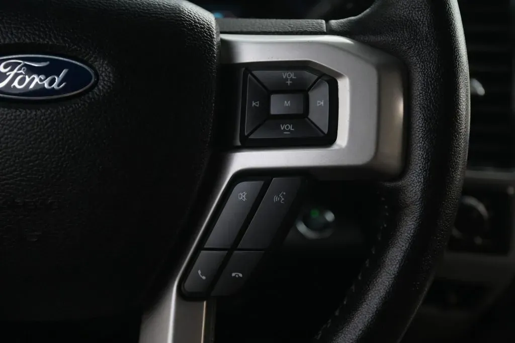 Ford F-350 photo 26